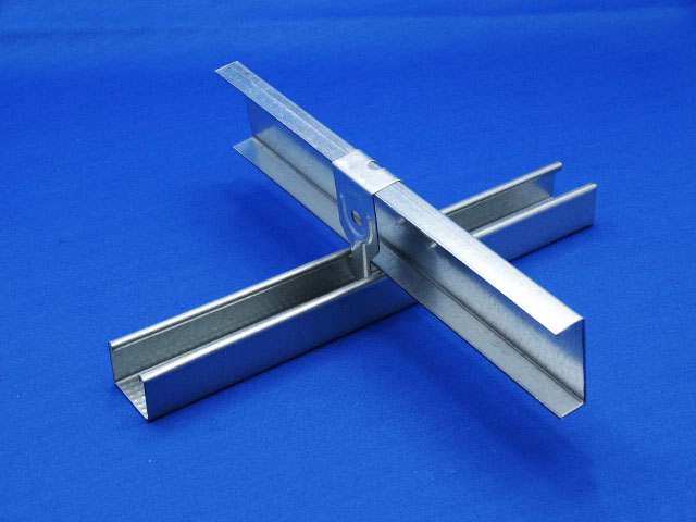 シングルクリップでシングル野縁と野縁受けを緊結した図